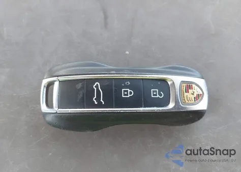 2019 Porsche Cayenne z USA, uszkodzony, nr VIN WP1AA2AY1KDA12573